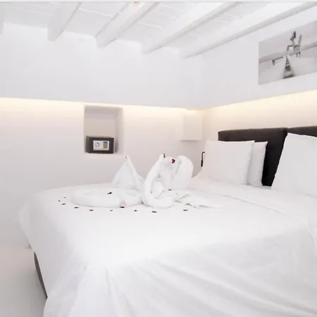 Art Mykonos